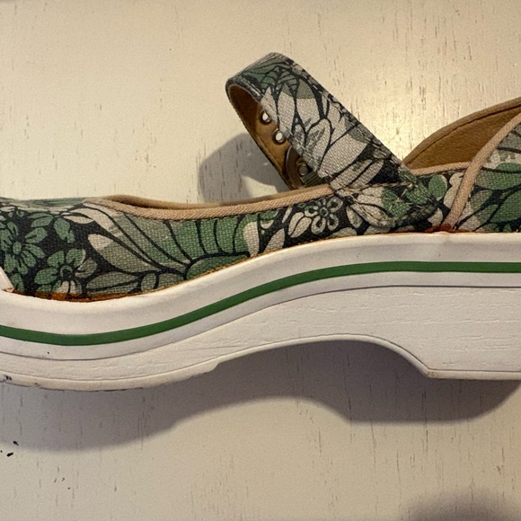 Dansko Vegan Valerie Green Floral Canvas Mary Jane Clog Shoes Women Sz 38EU/7.5M - Picture 9 of 12